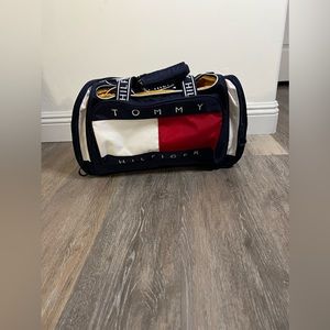 Tommy Hilfiger travel bag